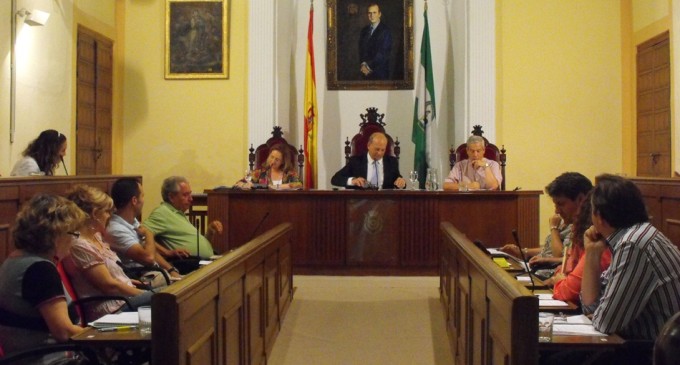 El ayuntamiento de Écija se solidariza con el accidente Ferroviario de Galicia