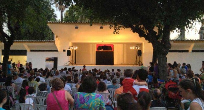 Una gran afluencia de público en la sesión cultural de “Los martes en familia”, del Ayuntamiento de Écija.