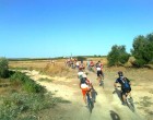 Ciberpaseo sobre ruedas: “Ciclismo bajo el sol” de Écija. Bicicleta y diversión.