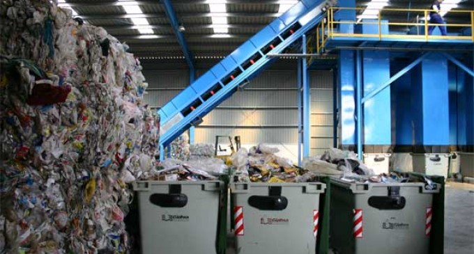 Écija pertenecerá al Consorcio Central en la nueva unificación para recogida de residuos.
