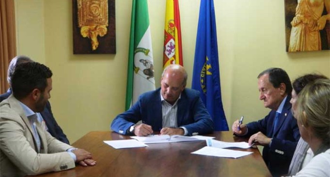El ayuntamiento de Écija firma un convenio de colaboración con la Cámara de Comercio Italiana en Sevilla