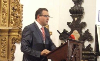 Ceferino Aguilera realizó la Presentación de La Glorias de María de Écija