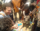 Una clínica de Écija colabora con un ingeniero malagueño para sufragar las necesidades del Congo