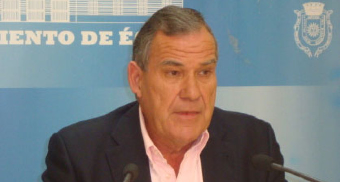 El ex-alcalde de Écija del PSOE, Juan Wic, no se presentará a las próximas elecciones locales