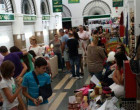 Gran afluencia de público en el Mercado de Oportunidades de la Plaza de Abastos de Écija