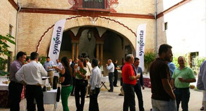 Un centenar de olivareros asistieron al I Foro sobre el Cultivo del Olivar de Écija