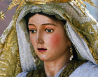 Besamano a María Santísima de la Alegría de Écija