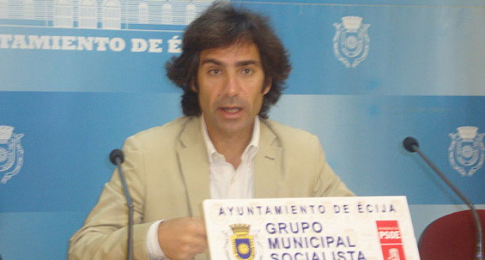 AUDIO El grupo municipal socialista de Écija presenta un escrito con alegaciones relacionadas con la Plaza de Toros