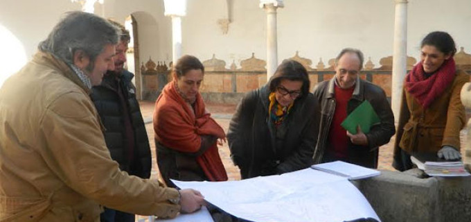 Técnicos del Instituto de Patrimonio Cultural de España valoran el estado del Palacio de Peñaflor de Écija