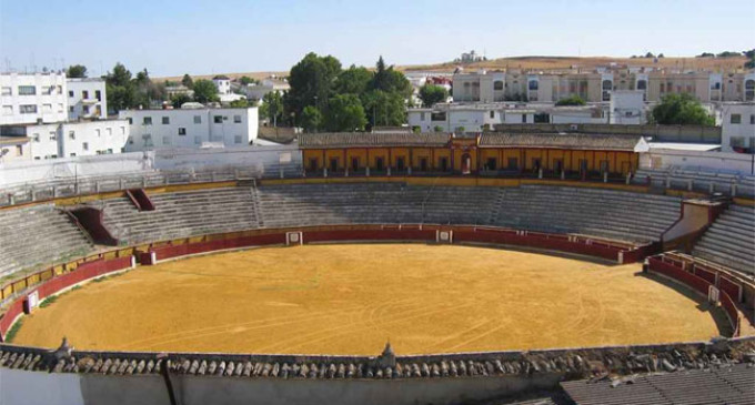 Según nota de prensa de IU, se lleva por parte de PP-PA a un pleno extraordinario y urgente la compra de la Plaza de Toros de Écija.