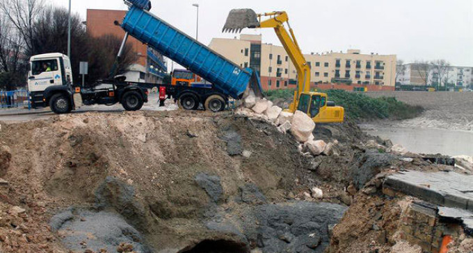 Luz verde para la contratación de obras de  emergencia el Arroyo de la Argamasilla de Écija  en el tramo de la Calle John Lennon