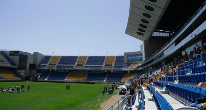 El partido entre el Écija y el Cádiz en el Carranza, se disputará el domingo a las 12 horas.