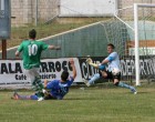 El Écija pierde una oportunidad de salir de la posición de colista al perder por la mínima frente al Cacereño (1-0)