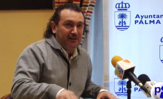 VIDEO José Diego de Écija firma Títeres en Familia con el Ayuntamiento de Palma del Río