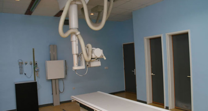 El alcalde de Écija insta al gerente del área sanitaria de Osuna para que se mantengan los servicios habituales de radiología