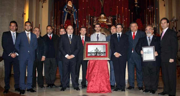 La Tertulia Cofrade El Varal ha presentado el cartel para la Semana Santa de Écija 2014