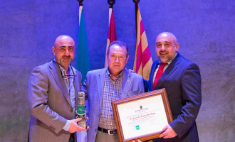 La empresa de Écija Hecho en Andalucía S.L. obtiene el premio empresarial FAC 2014