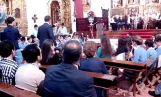 VIDEO La Madrugá tocada con flautas dulces por alumnos del Colegio María Auxiliadora de Écija