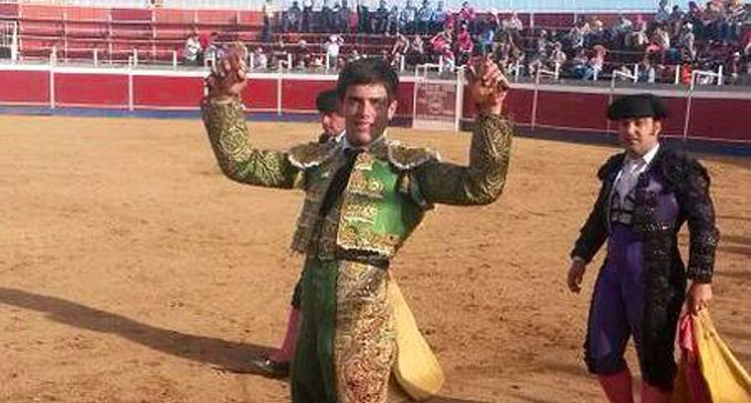 Dos orejas para el alumno de la Escuela Taurina de Écija, Aquilino Girón, en Cuenca