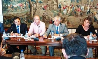 El alcalde de Écija Ricardo Gil-Toresano solicita la inclusión de todos los Proyectos Supera en Écija