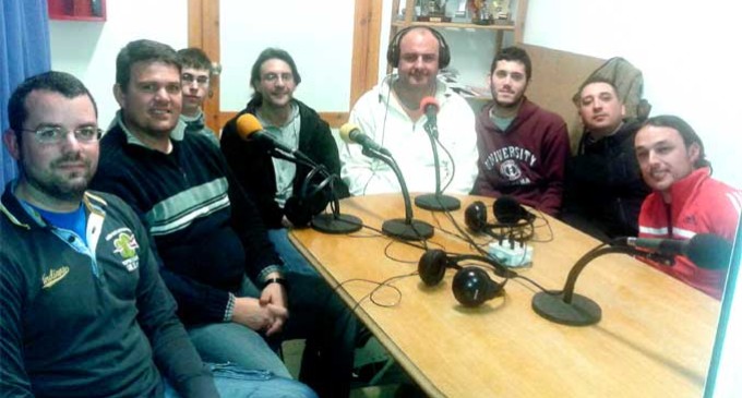 Los alumnos de Formación Profesional de la SAFA de Écija, realizan programas de los Proyectos Emprendedores en Radio SAFA.