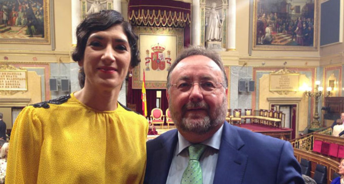 La concejal de Écija, Silvia Heredia en el Congreso, en la proclamación de Felipe VI de España