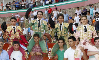 El alumno de la Escuela de Écija, Aquilino Girón, obtiene otro gran triunfo en Montoro, en el ciclo de novilladas de Andalucía (Video corrida en Montoro)