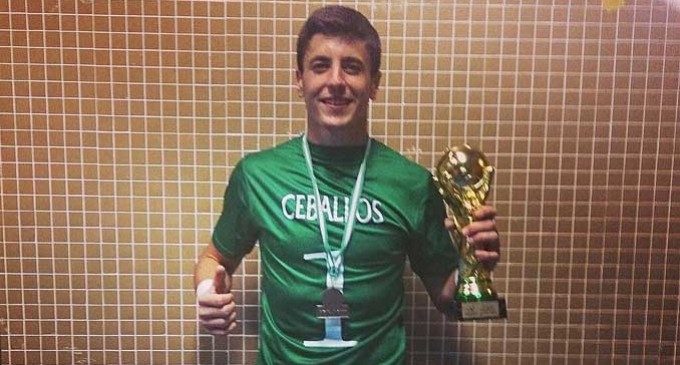 TU NOTICIA: El cancerbero Ceballos, dedica el triunfo de la Andalucía Cup al recordado portero del Écija, Miguel Alcántara