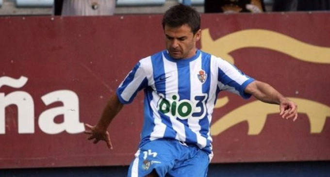 El centrocampista Jonathan Ruiz, de Écija, uno de los jugadores más veteranos en la plantilla de la SD Ponferradina