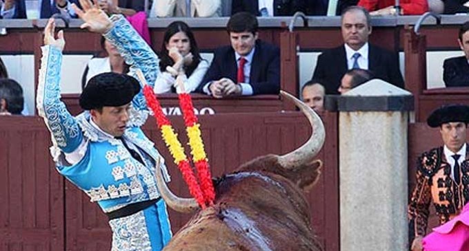 El subalterno de Écija, Joselito Gutiérrez, se recupera de su cogida en Pontevedra