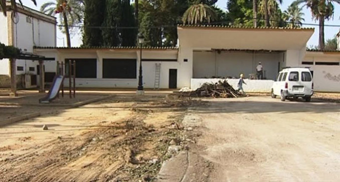 Comienzan las obras de mejora en el Parque Infantil de Écija, correspondiente al Plan Supera