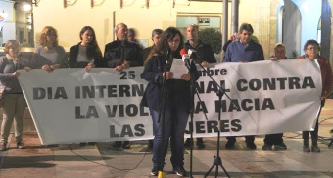 Écija se manifiesta en contra de la violencia de género