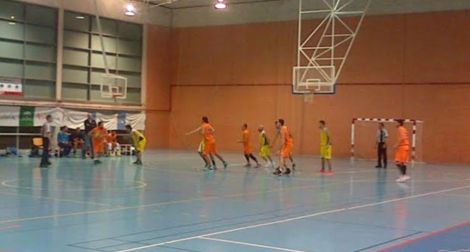 El tercer cuarto condenó al nevaluz Écija Basket frente al P.M.D. Aljaraque.