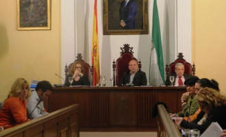 Una exhaustiva investigación policial en Écija, pone de manifiesto la implicación de Gómez Iglesias, en delicados temas de política local.