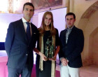 La alumna de la Escuela Taurina de Écija, Rocio Romero, ganadora del “Trofeo Puerta de los Califas 2014, a la progresión de jóvenes valores”