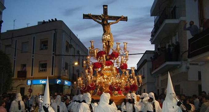 La Hermandad de Confalón de Écija nombra cartelista y presentador del cartel “Jueves Santo 2015″