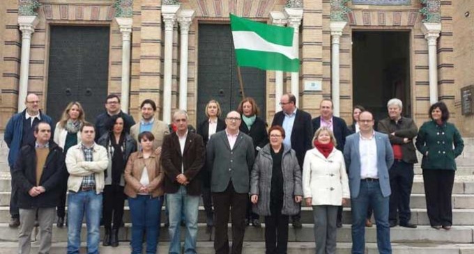 La candidata del PA por Écija, acompaña a la ecijana Natividad Jiménez en las presentación de la candidatura andalucista por Sevilla