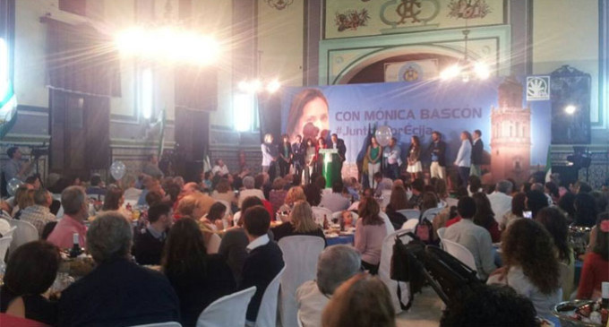 El PA de Écija presenta a su candidata a la Alcadía, Mónica Bascón