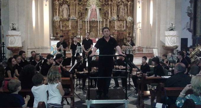 El Grupo de Cuerdas y Banda de Música de Confalón celebró el VII Concierto Eucarístico (audio completo)