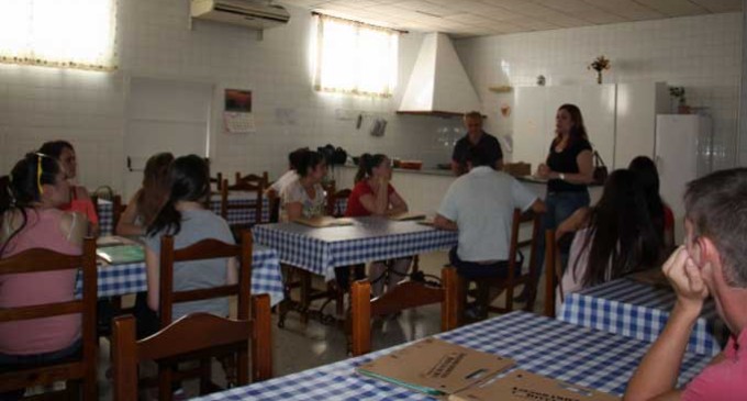 La Asociación de Mujeres de Écija Hierbabuena organiza un taller de cocina tradicional