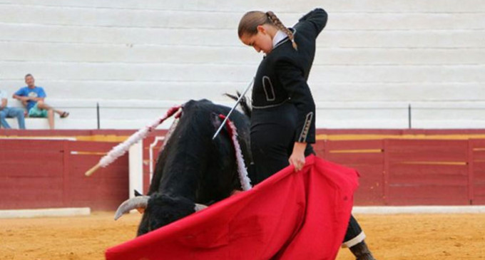 La alumna de la Escuela Taurina de Écija Rocío Romero, participará en una clase práctica en Jaén