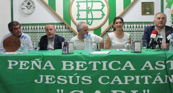 El Real Betis inauguró en Écija la nueva sede de la Peña Bética Jesús Capitán ‘Capi’ (VIDEO)