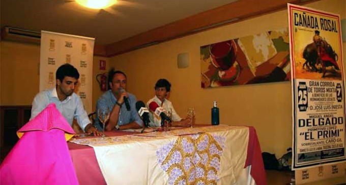 Gran ambiente en la Presentación en Écija del Cartel de Toros de Miguel A. Delgado y El Primi