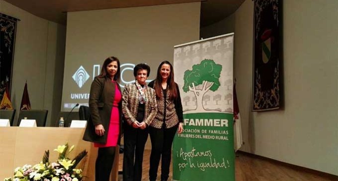 Las Torres de Colores, empresa nacida en el CADE de Écija, expone en Cuenca su proyecto empresarial en el Día Internacional de la Mujer Rural.