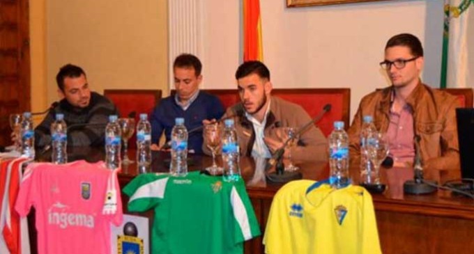 Se celebra en Écija la I Jornada sobre el desarrollo del entrenamiento en el fútbol base y amateur