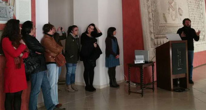 Sergio García Dils explica la Pieza del Mes en el Museo Arqueológico de Écija