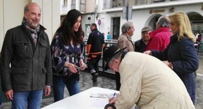 El Partido Popular de Écija continúa con la campaña de recogida de firmas para que se “elimine el Impuesto de Sucesiones y Donaciones”.