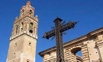 ¿Por quien doblan las campanas, en la torre de la Iglesia Mayor de Santa Cruz? (A Yolanda Marín, por Ramón Freire)