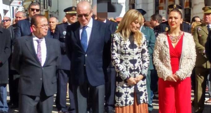 Se celebró en Écija el Día de Andalucía con el acto de la bandera y la entrega de premios