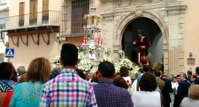 Écija celebró la fiesta del Corpus Christi y el romero brilló por su ausencia